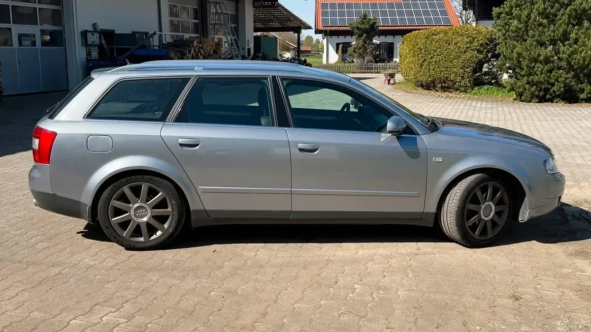 Gebraucht Audi A4 S-Line 220 PS (161 kW) 2002 Grau Kombi