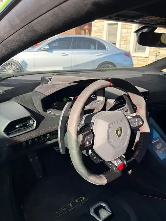 Gebraucht Lamborghini Huracán 640 PS (470 kW) 2023 Grün