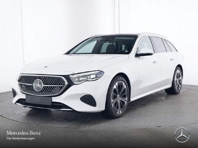 Weiß Gebraucht 2024 Mercedes E300 Avantgarde Kombi | 47.990 € (Superpreis) - Bild 1/4