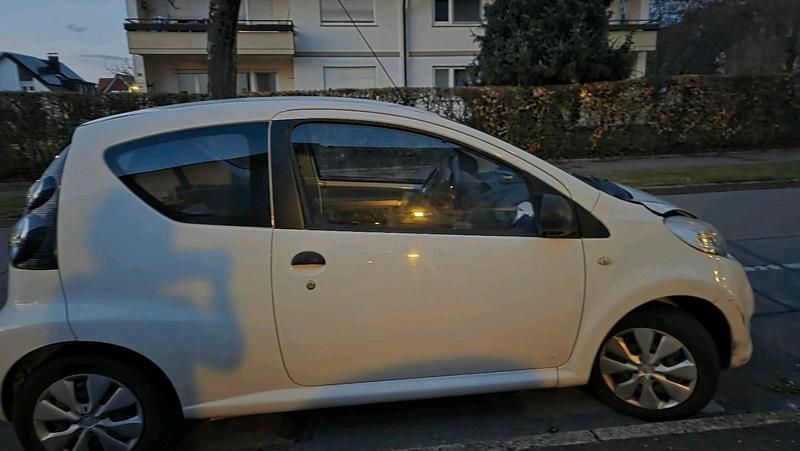 Gebraucht Citroën C1 68 PS (50 kW) 2010 Weiß Kleinwagen