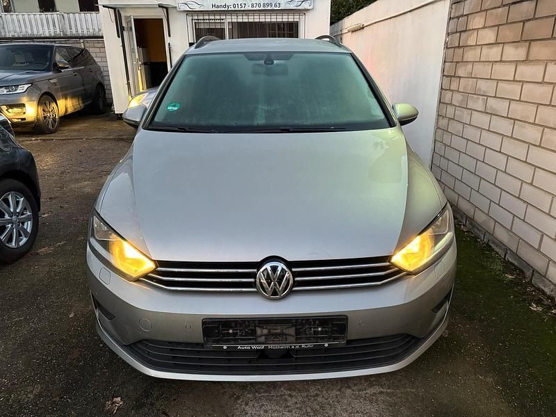 Silber Gebraucht 2014 VW Golf Sportsvan Van / Kleinbus | 5.990 € (Guter Preis) - Bild 1/4