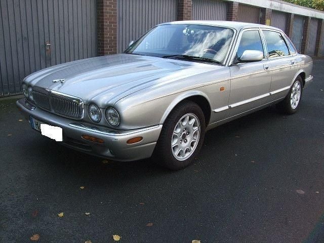 Silber Gebraucht 1998 Jaguar XJ Sovereign Limousine | 4.950 € (Superpreis) - Bild 1/4