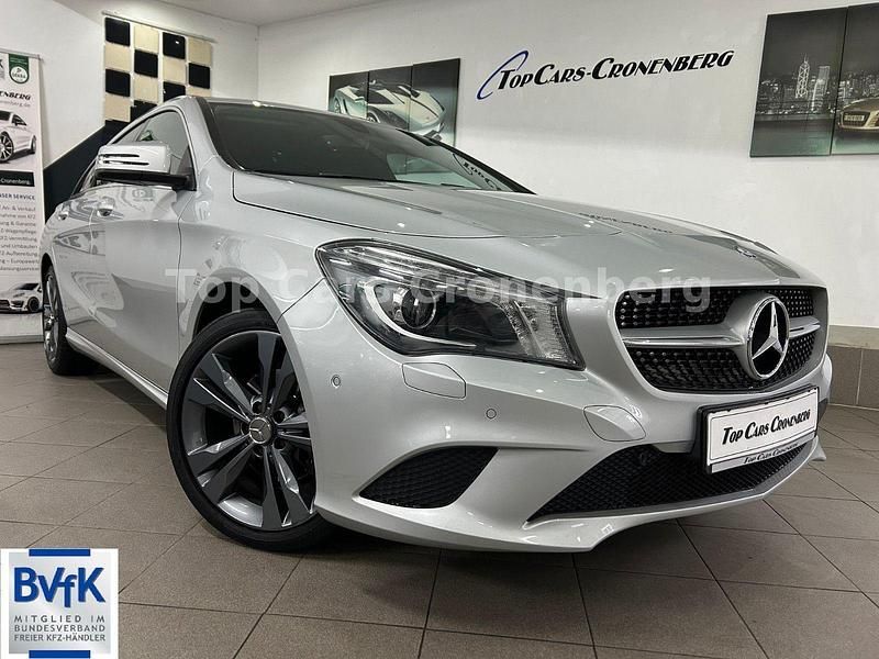 Silber Gebraucht 2015 Mercedes CLA200 Shooting Brake Kombi | 15.850 € (Guter Preis) - Bild 1/4