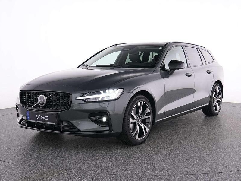 Gebraucht Volvo V60 Plus 197 PS (144 kW) 2025 Forest lake / metallic Kombi