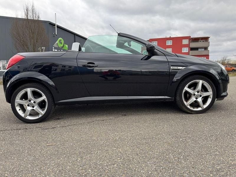 Gebraucht Opel Tigra Edition 90 PS (66 kW) 2009 Schwarz Cabrio