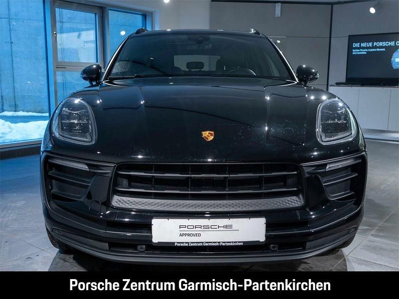 Używany Porsche Macan 265 KM (194 kW) 2024 Czarny SUV