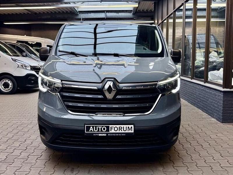 Gebraucht Renault Trafic 131 PS (96 kW) 2022 Grau Van / Kleinbus