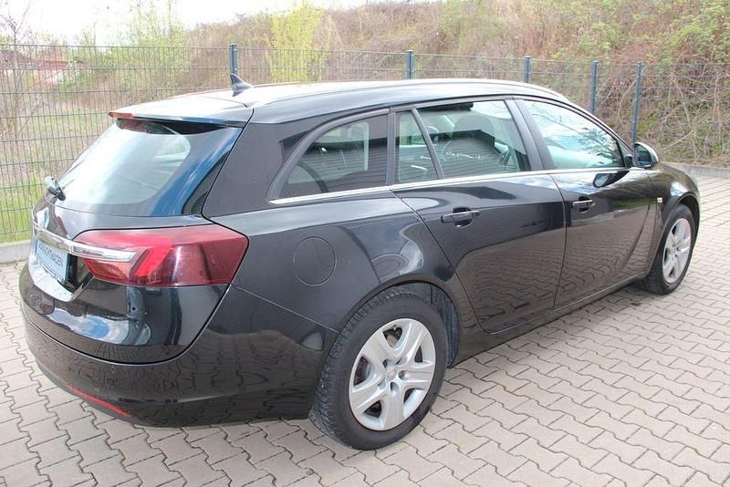 Gebraucht Opel Insignia Edition 140 PS (102 kW) 2016 Schwarz Kombi