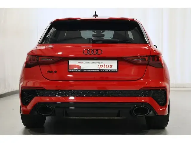 Gebraucht Audi RS3 Sportback Premium 400 PS (294 kW) 2022 Tangorot metallic Kleinwagen