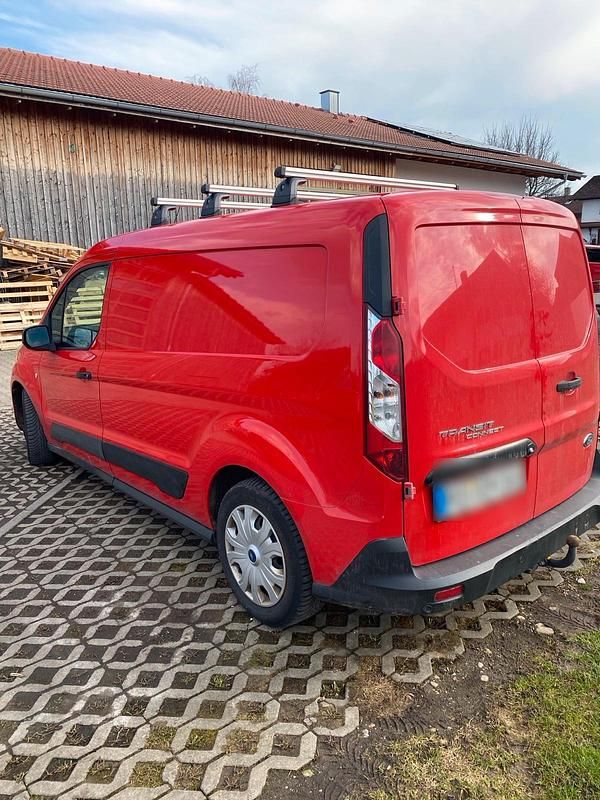 Gebraucht Ford Transit 120 PS (88 kW) 2019 Rot Kombi