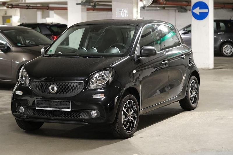 Schwarz Gebraucht 2018 Smart ForFour Kleinwagen | 8.500 € (Guter Preis) - Bild 1/4