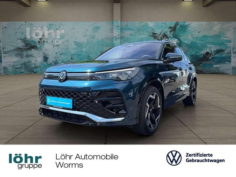 Nightshade blue metallic Gebraucht 2024 VW Tiguan R-line SUV | 44.990 € (Etwas zu teuer) - Bild 1/4
