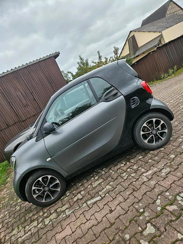 Gebraucht Smart ForTwo Coupé 71 PS (52 kW) 2017 Grau Coupé