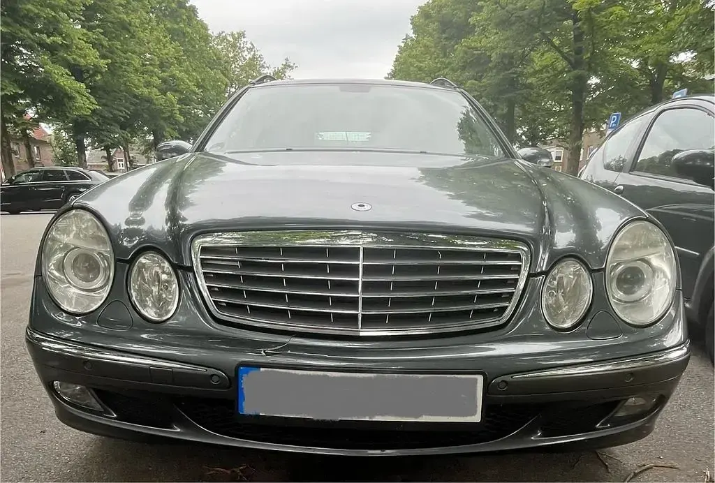 Gebraucht Mercedes E320 Elegance 224 PS (164 kW) 2006 Grau Limousine