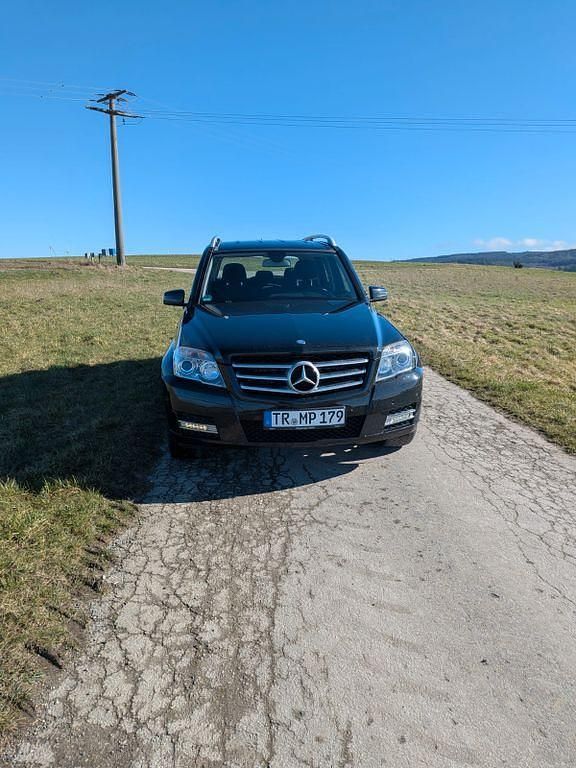 Gebraucht Mercedes GLK250 204 PS (150 kW) 2012 Schwarz SUV