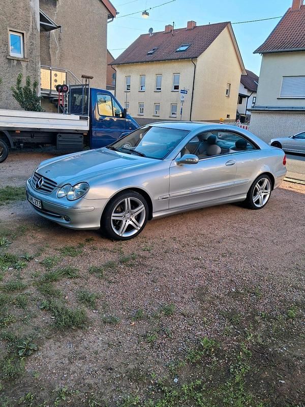 Gebraucht Mercedes CLK240 Elegance 170 PS (125 kW) 2003 Silber Coupé