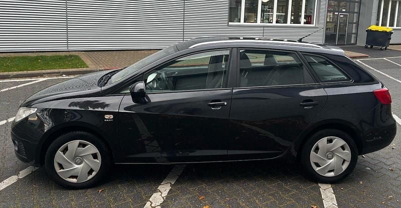 Schwarz Gebraucht 2011 Seat Ibiza ST Style Kombi | 3.150 € (Guter Preis) - Bild 1/4