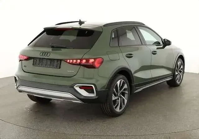 Neu Audi A3 204 PS (150 kW) 2026 Grün