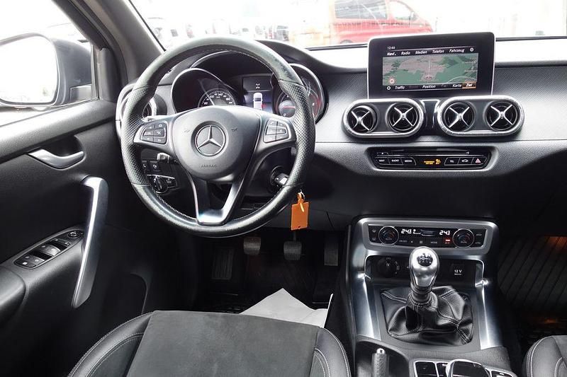 Gebraucht Mercedes X250 Progressive 190 PS (139 kW) 2018 Cavasanitblaumet Abholung