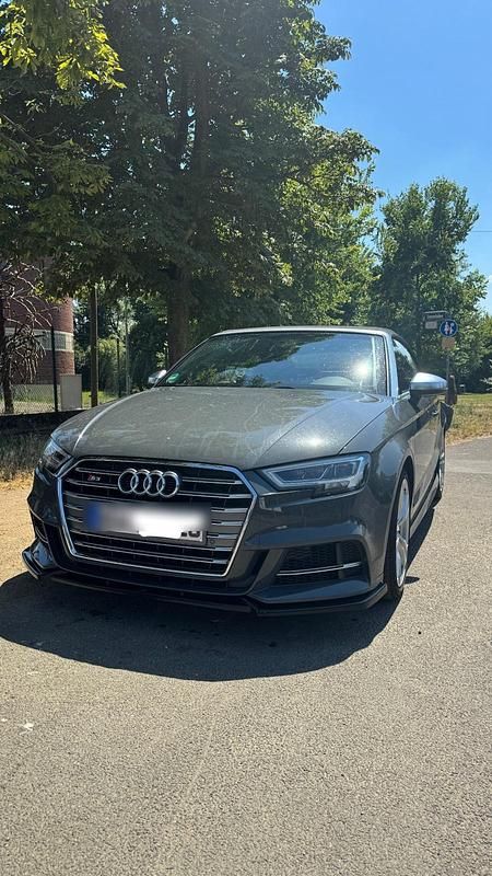 Grau Gebraucht 2018 Audi S3 Cabriolet Cabrio | 28.500 € (Fairer Preis) - Bild 1/4