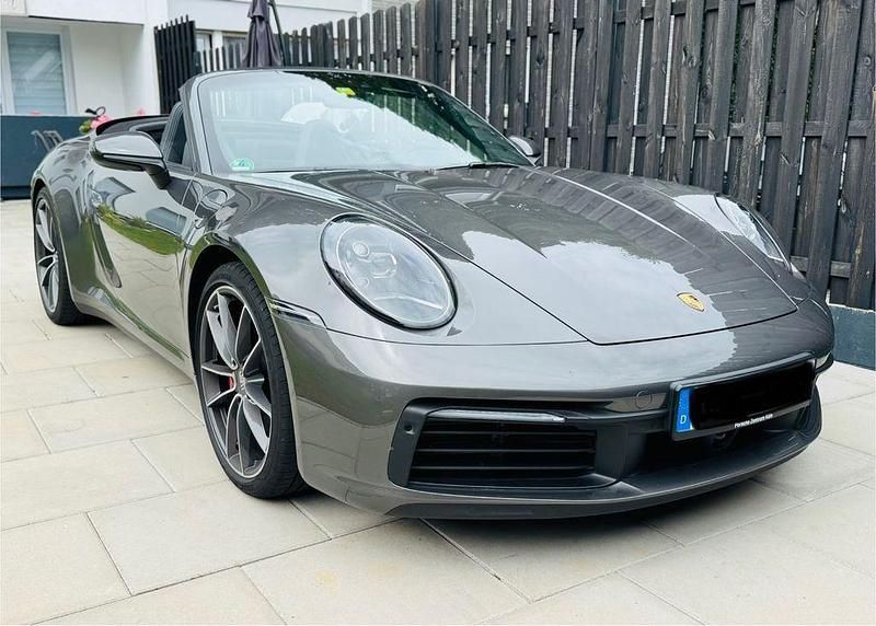 Grau Gebraucht 2020 Porsche 911 Carrera 4S Cabriolet Cabrio | 139.999 € (Fairer Preis) - Bild 1/4