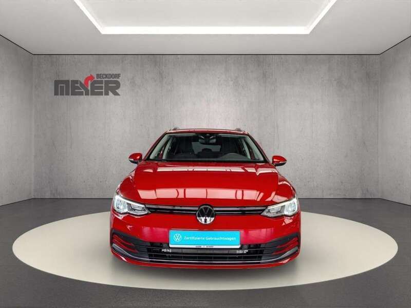 Gebraucht VW Golf VIII Move 131 PS (96 kW) 2023 Kings red (rot) Kombi