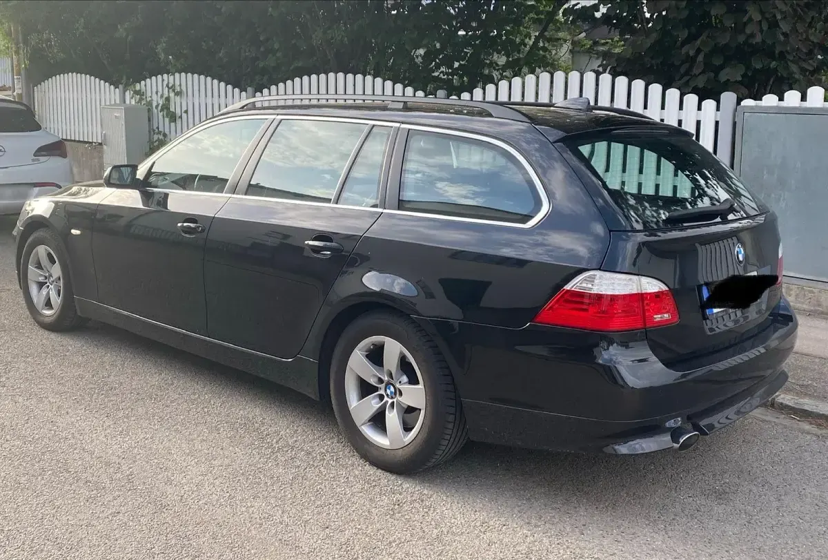 Gebraucht BMW 520 Advantage 177 PS (130 kW) 2009 Schwarz Kombi