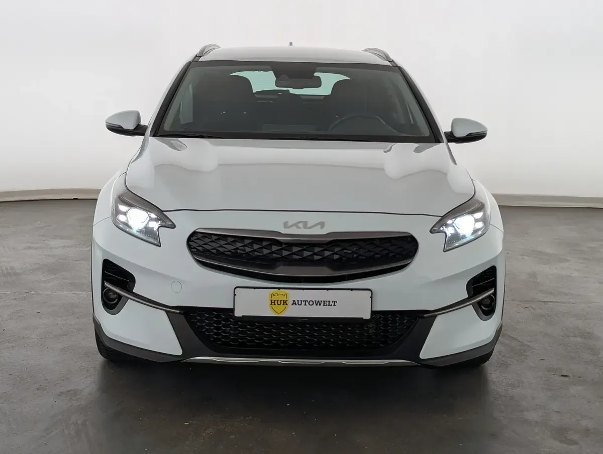 Gebraucht Kia XCeed Vision 141 PS (103 kW) 2022 Casa white SUV