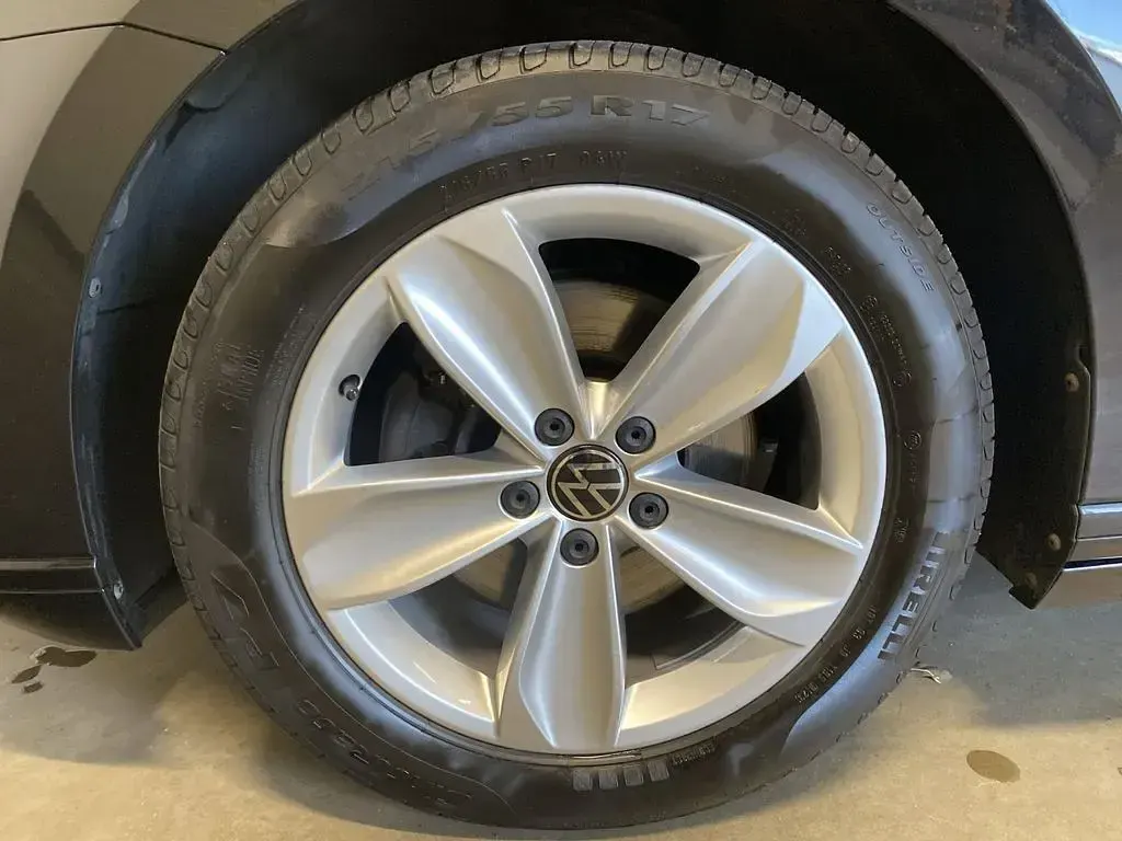 Gebraucht VW Passat Business 200 PS (147 kW) 2023 Schwarz Kombi