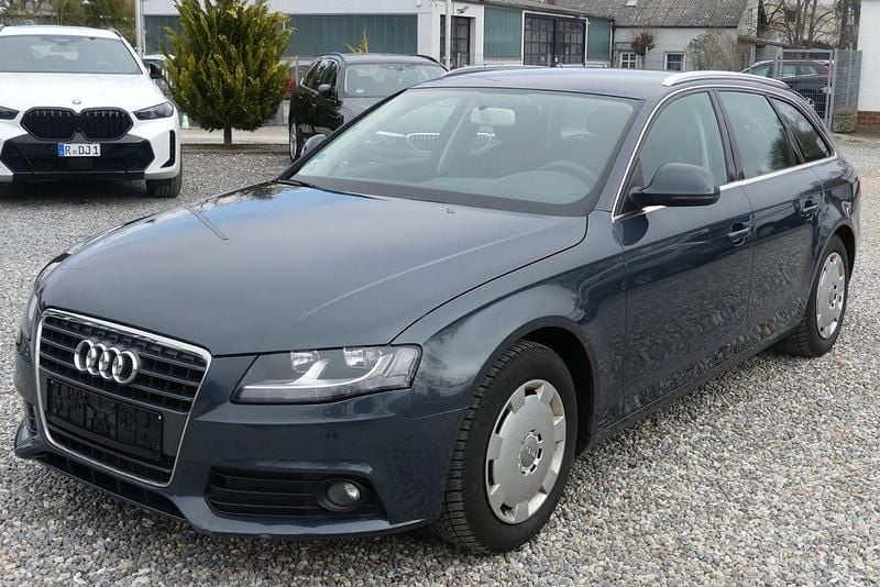 Gebraucht Audi A4 Attraction 160 PS (117 kW) 2008 Grau Kombi