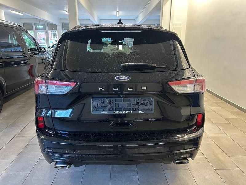 Gebraucht Ford Kuga ST-Line 120 PS (88 kW) 2022 Schwarz SUV