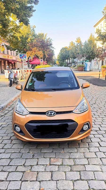 Orange Gebraucht 2015 Hyundai i10 Kleinwagen | 4.500 € (Superpreis) - Bild 1/4