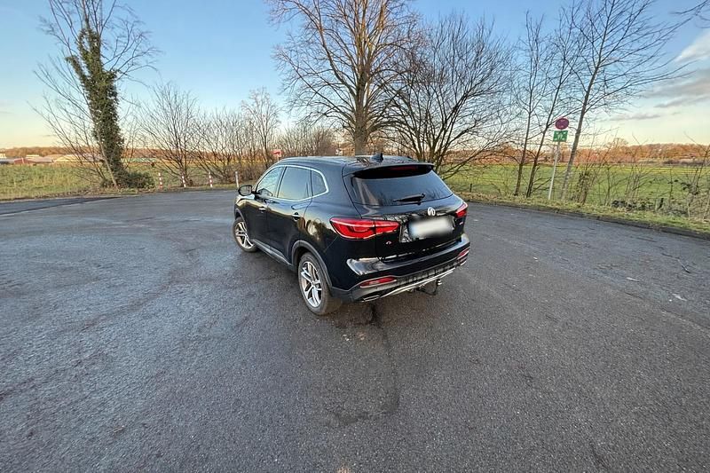Gebraucht MG HS Luxury 162 PS (119 kW) 2023 Schwarz SUV