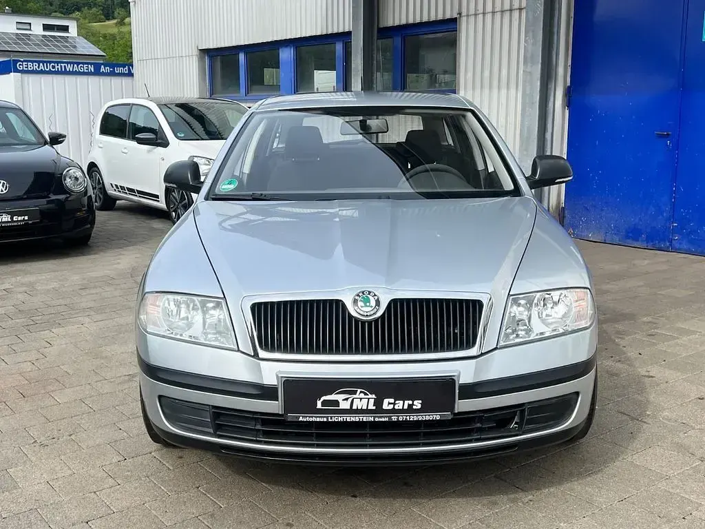 Gebraucht Skoda Octavia 102 PS (75 kW) 2011 Silber Kombi