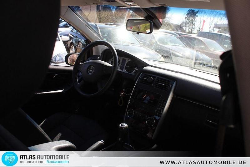 Usata Mercedes B150 95 CV (69 kW) 2006 Amethyst Monovolume