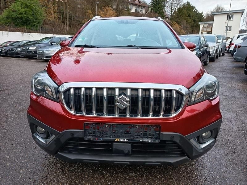 Gebraucht Suzuki SX4 140 PS (102 kW) 2019 Rot Kleinwagen