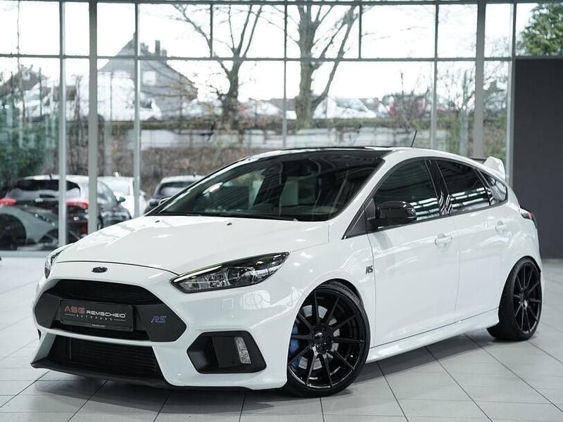 Second-hand Ford Focus RS 350 CP (257 kW) 2017 Alb Berlinǎ