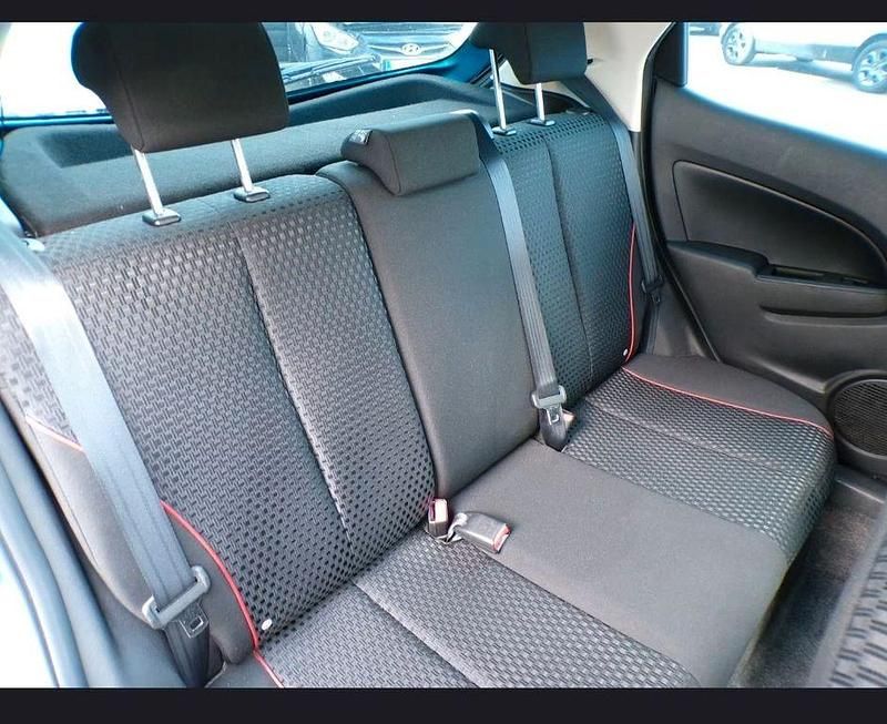 Gebraucht Mazda 2 Edition 84 PS (61 kW) 2012 Blau Limousine