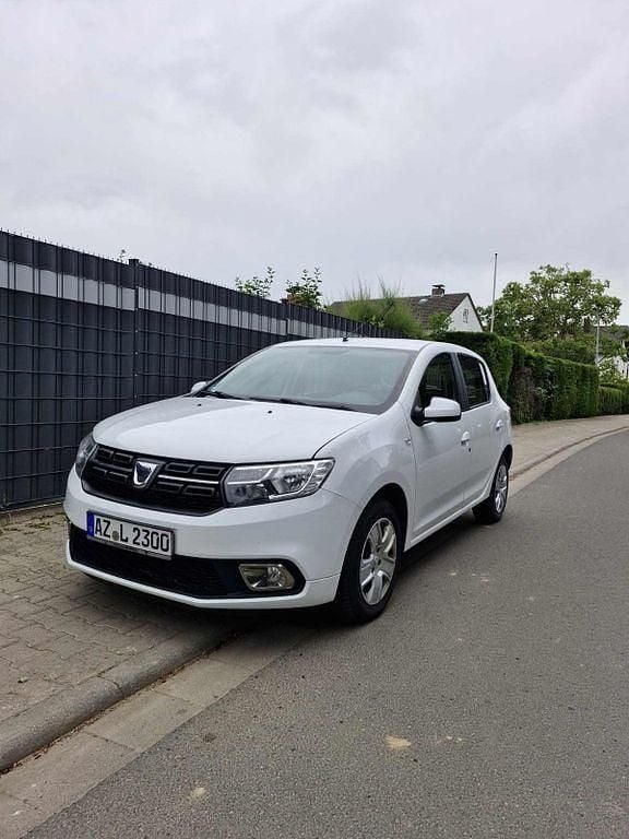 Gebraucht Dacia Sandero Lauréate 90 PS (66 kW) 2017 Weiß Limousine