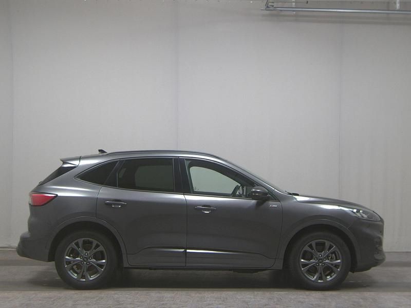 Second-hand Ford Kuga ST-Line 224 CP (164 kW) 2020 Gri SUV