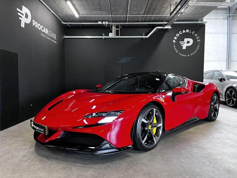 Gebraucht Ferrari SF90 1000 PS (735 kW) 2022 Rot
