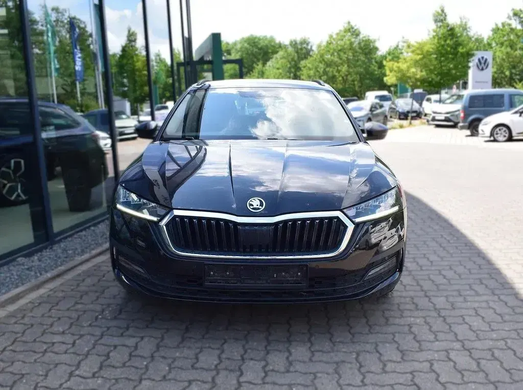 Gebraucht Skoda Octavia Clever 150 PS (110 kW) 2022 Schwarz Kombi