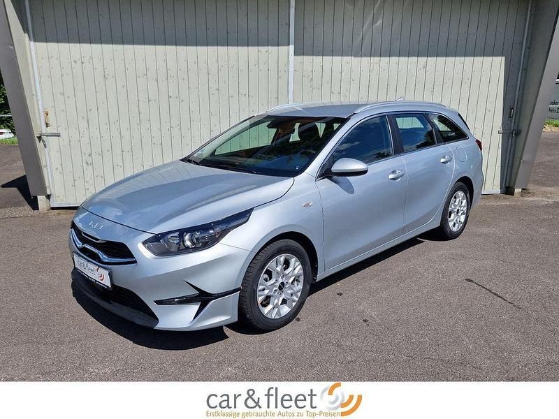(kcs) sparklingsilber met. Gebraucht 2024 Kia Ceed Sportswagon Vision Kombi | 22.480 € (Superpreis) - Bild 1/4