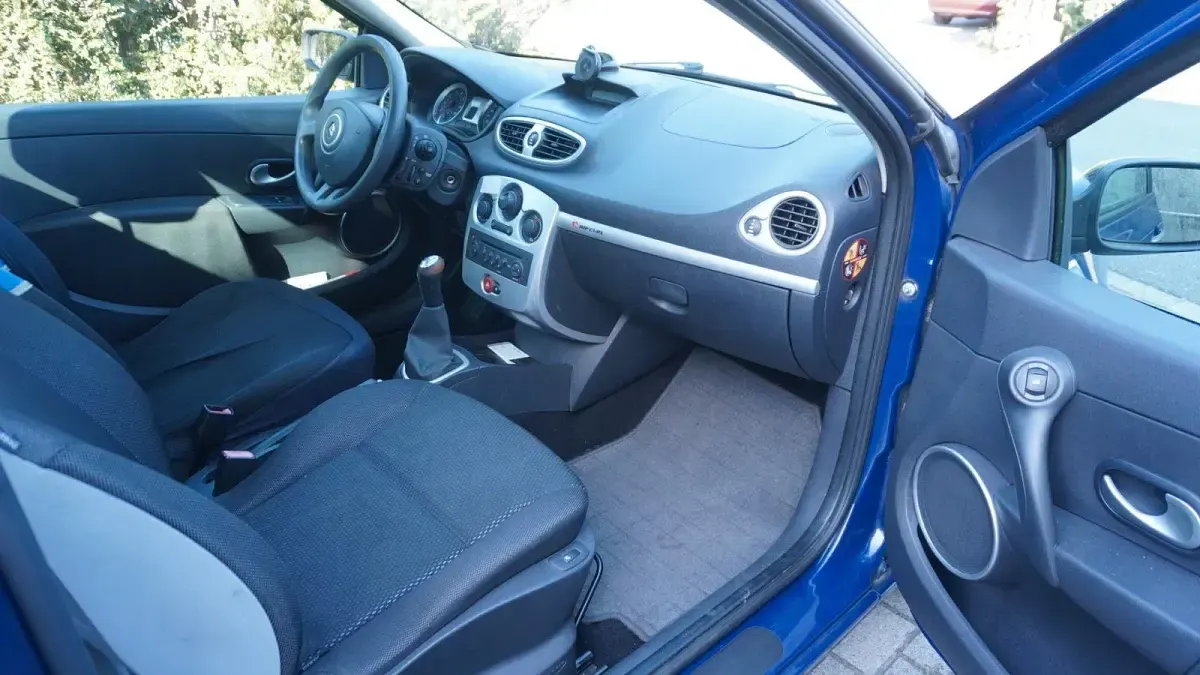 Gebraucht Renault Clio III Rip Curl 75 PS (55 kW) 2008 Blau Kleinwagen