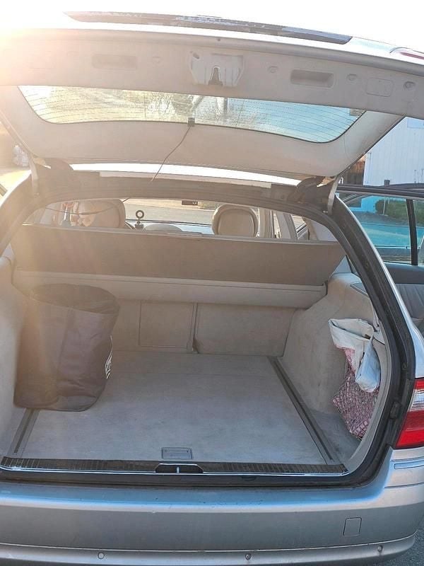 Gebraucht Mercedes E280 190 PS (139 kW) 2006 Grau Kombi