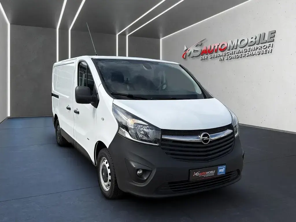 Gebraucht Opel Vivaro 120 PS (88 kW) 2018 Weiß Van / Kleinbus
