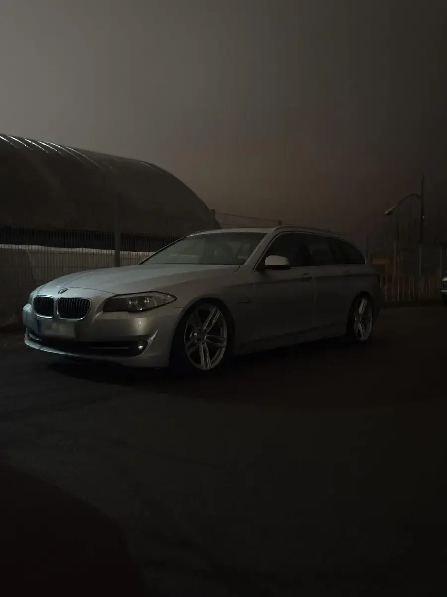 Second-hand BMW 525 204 CP (150 kW) 2011 Argintiu Break