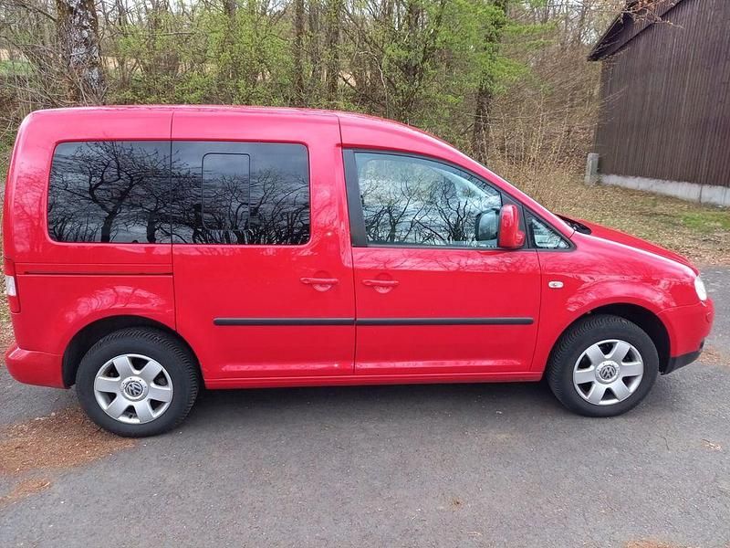Gebraucht VW Caddy Life 80 PS (58 kW) 2009 Rot Van / Kleinbus