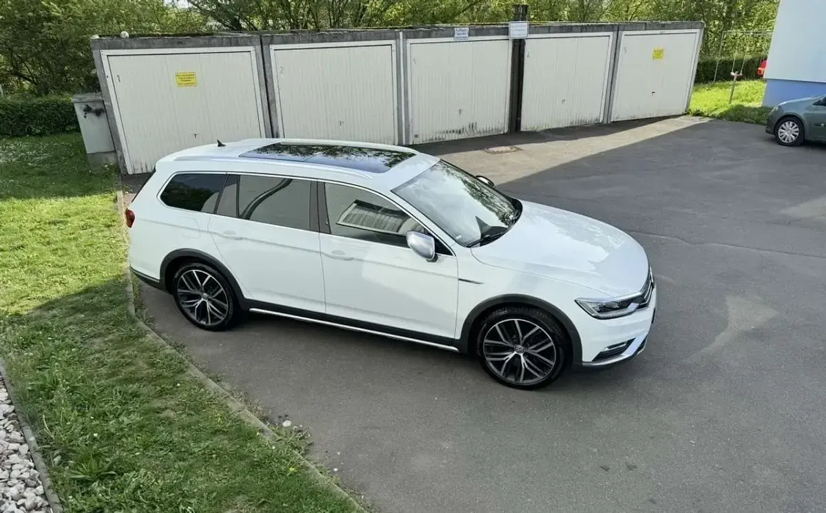 Gebraucht VW Passat 239 PS (175 kW) 2016 Weiß Kombi