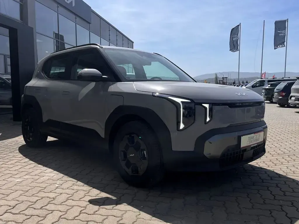 Neu Kia EV2 Earth 106 kW (145 PS) 2026 Grau SUV
